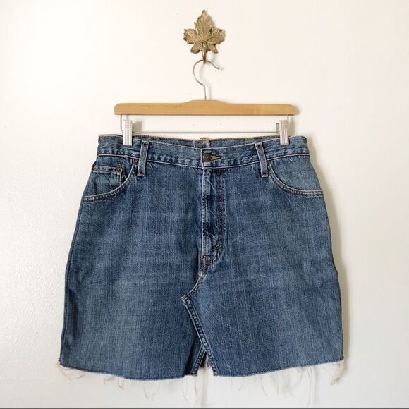 Levi’s 529 Deconstructed Mini Low Straight Skirt - Picture 1 of 8